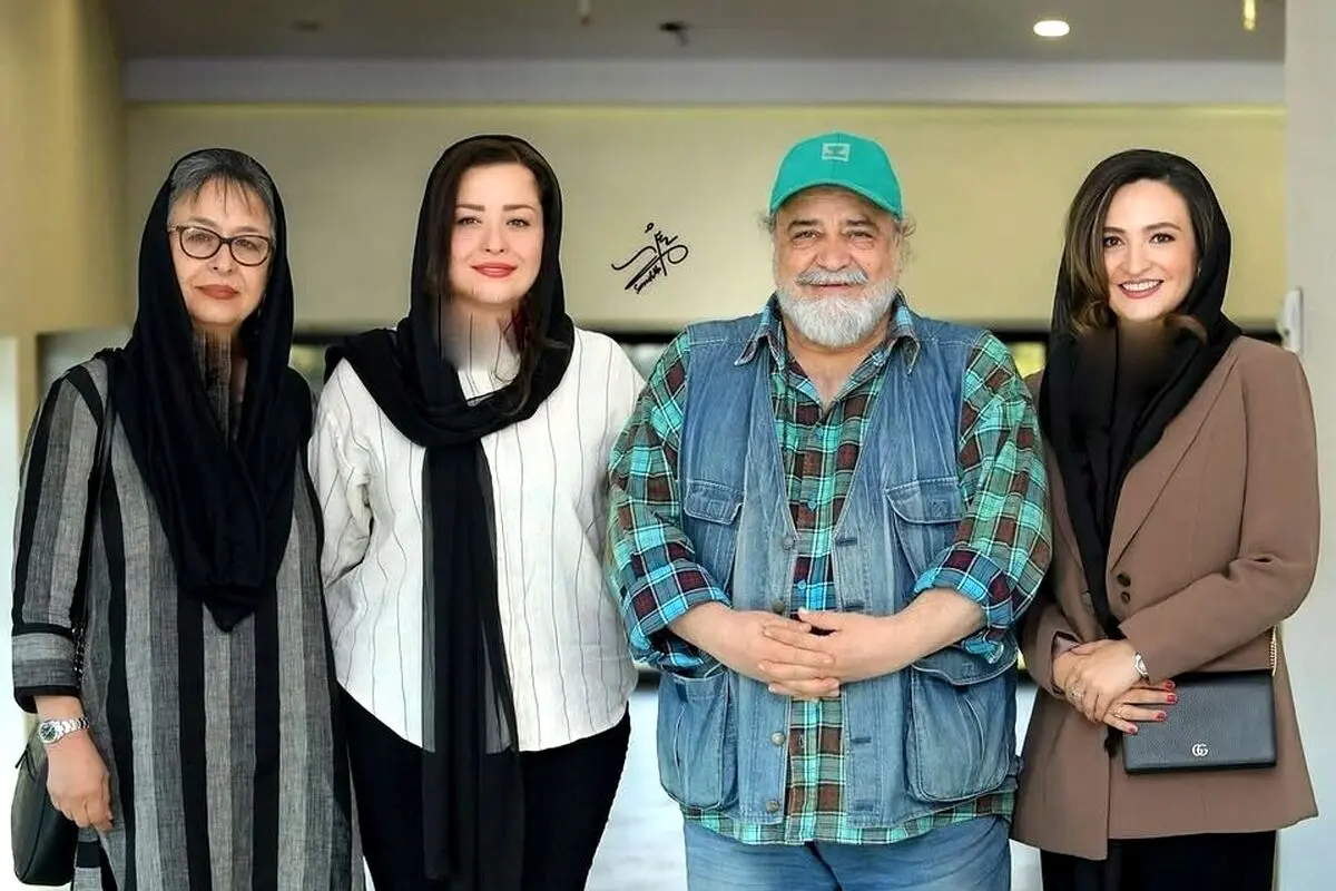 درختی از استایل‌های بی‌نظیر هنرمندان در اختتامیه جشنواره «آسمون» با داوری ایرج طهماسب، مهراوه شریفی‌نیا، محمدرضا شریفی‌نیا، گلاره عباسی، امین زندگانی و آزیتا حاجیان؛ اجرای مژده لواسانی، جشنی از زیبایی و استایل در شب خاطره‌انگیز!