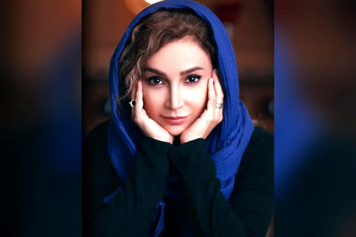 کافه‌ای در دبی با طراحی هنری و کلاسیک؛ شبنم قلی‌خانی در کنار فضای دل‌نشین