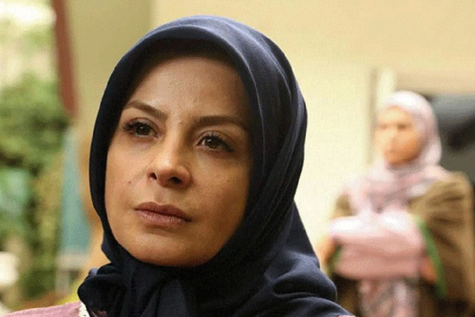 سیما تیرانداز در نقش انیس پس از سال‌ها نقشه‌چینی و توطئه‌گری، اسیر سرنوشت می‌شود