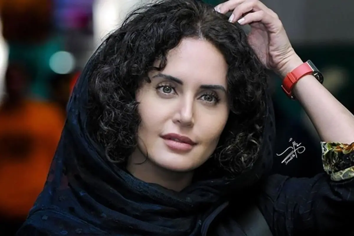 الناز شاکردوست با سلفی جدید و استایل خاص در اینستاگرام خود را به نمایش گذاشت