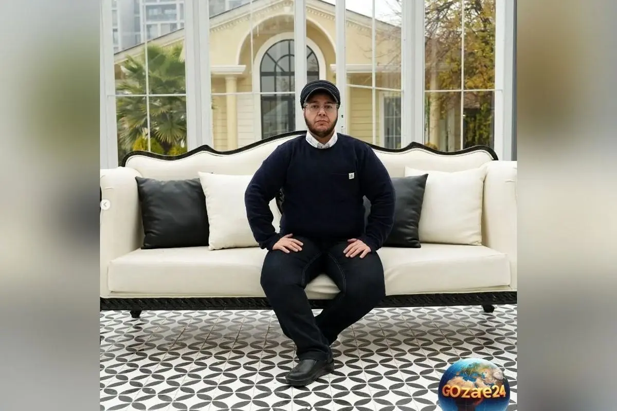 نگاهی به آپارتمان مجردی مازیار لرستانی با طراحی ادبی، تابلوهای فُروهر و کتابخانه عظیم