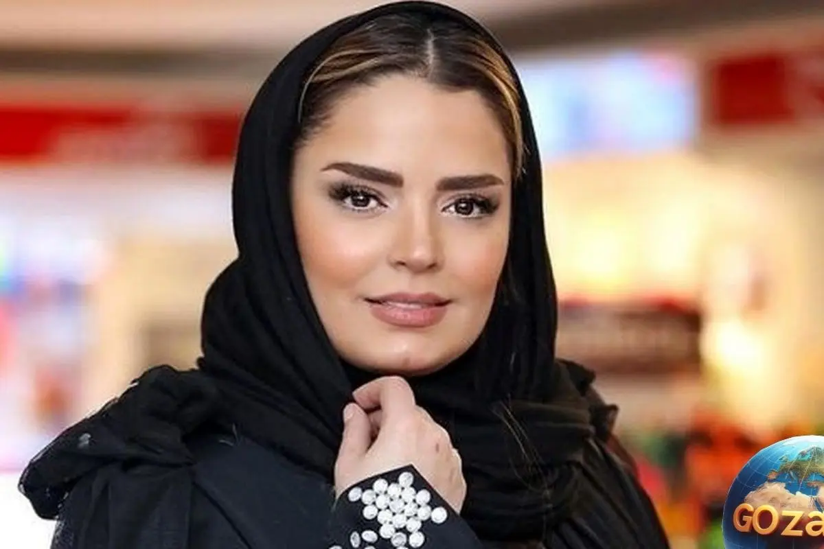 تصویر خواب آلود سپیده خداوردی در حیاط خانه در صبح پاییزی با پیام امید