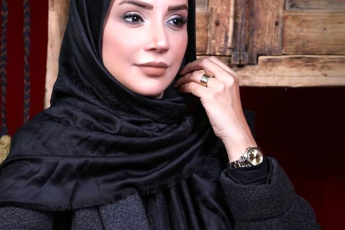 شبنم قلیخانی با استایل شیک در عکس جدیدش: سفر و زندگی هنری در استرالیا