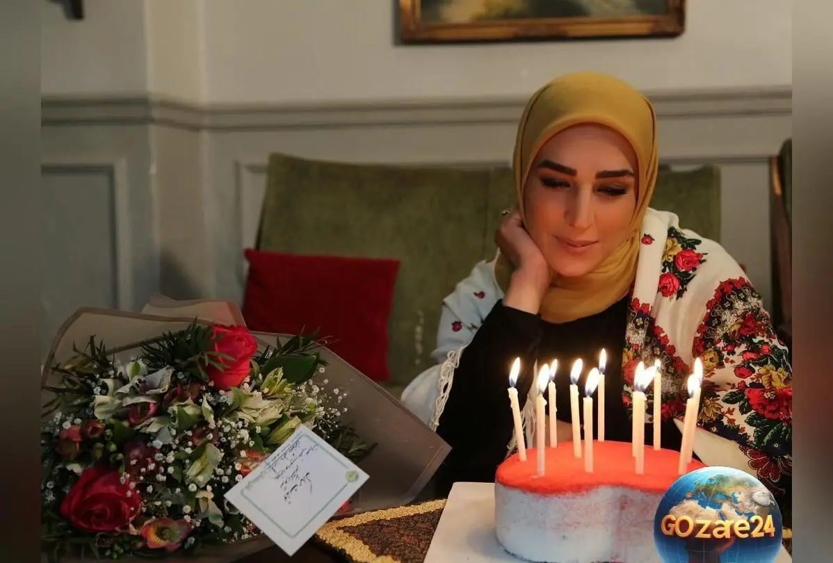 لحظه دیدنی غافلگیری تولد سوگل طهماسبی در صحنه فیلم‌برداری با کیک قلبی شیک و هیجان‌انگیز + ویدیو