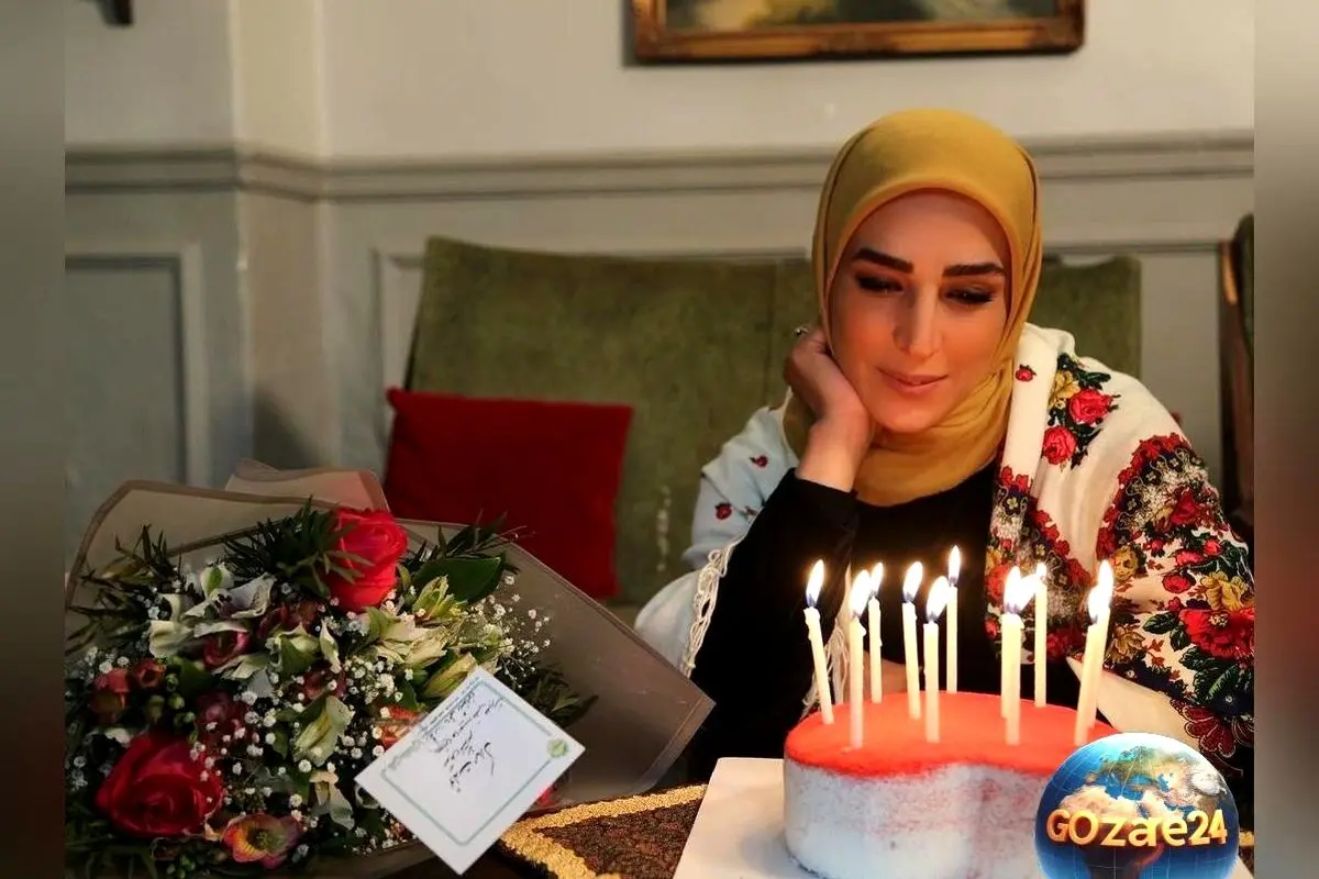 لحظه دیدنی غافلگیری تولد سوگل طهماسبی در صحنه فیلم‌برداری با کیک قلبی شیک و هیجان‌انگیز + ویدیو