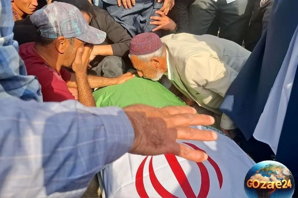 نگاهی به ویترین افتخارات صابر کاظمی ستاره والیبال ایران در خانه پدری + عکس