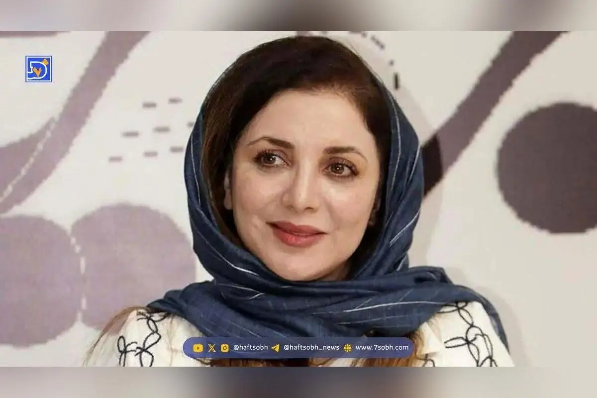 عکس‌های خاص رویا میرعلمی با استایل لاکچری و رسمی در مراسم اکران فیلم «سینما شهر قصه»