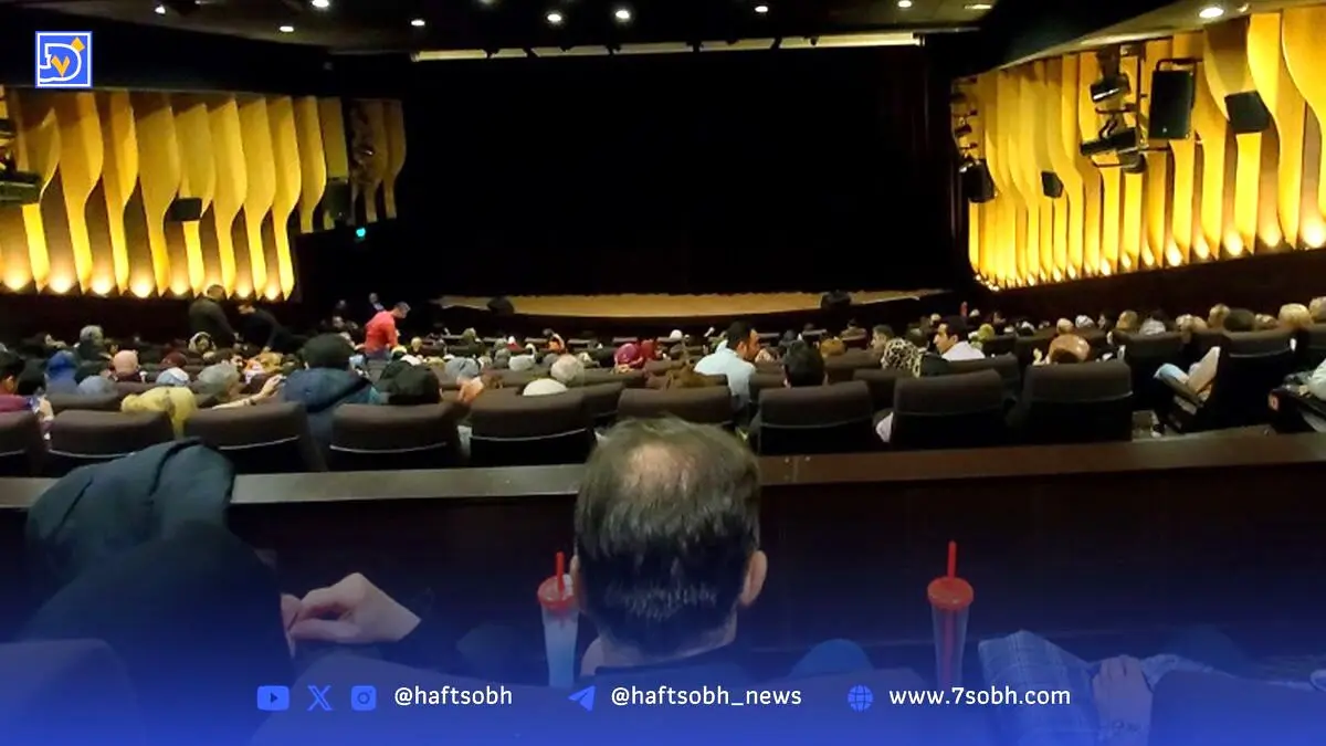 شبی که سالن، خانه‌ قصه‌ها شد: لحظه‌های درون تاریکی و ارتباط عمیق مردم در دل خاموشی