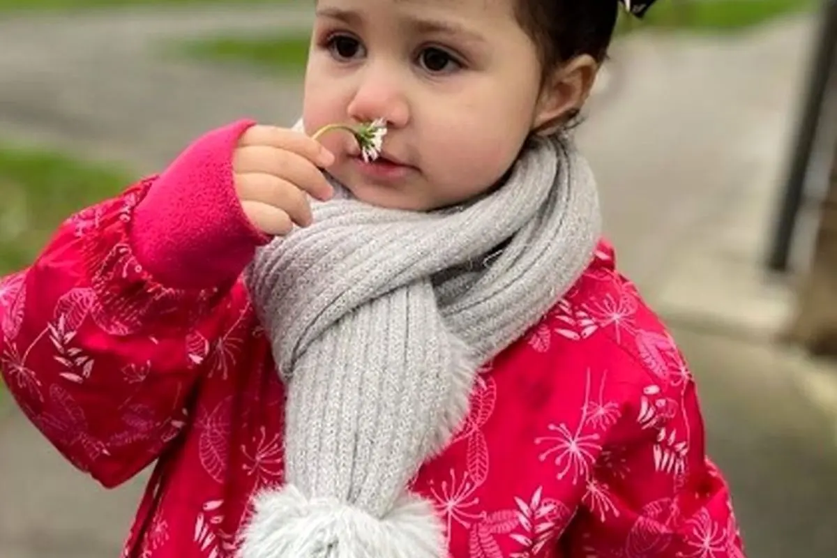 زورگویی و قهر بامزه نبات استخری در استوری سپیده بزمیپور؛ دیدنی واکنشهای کوچکترین دختر بازیگر معروف