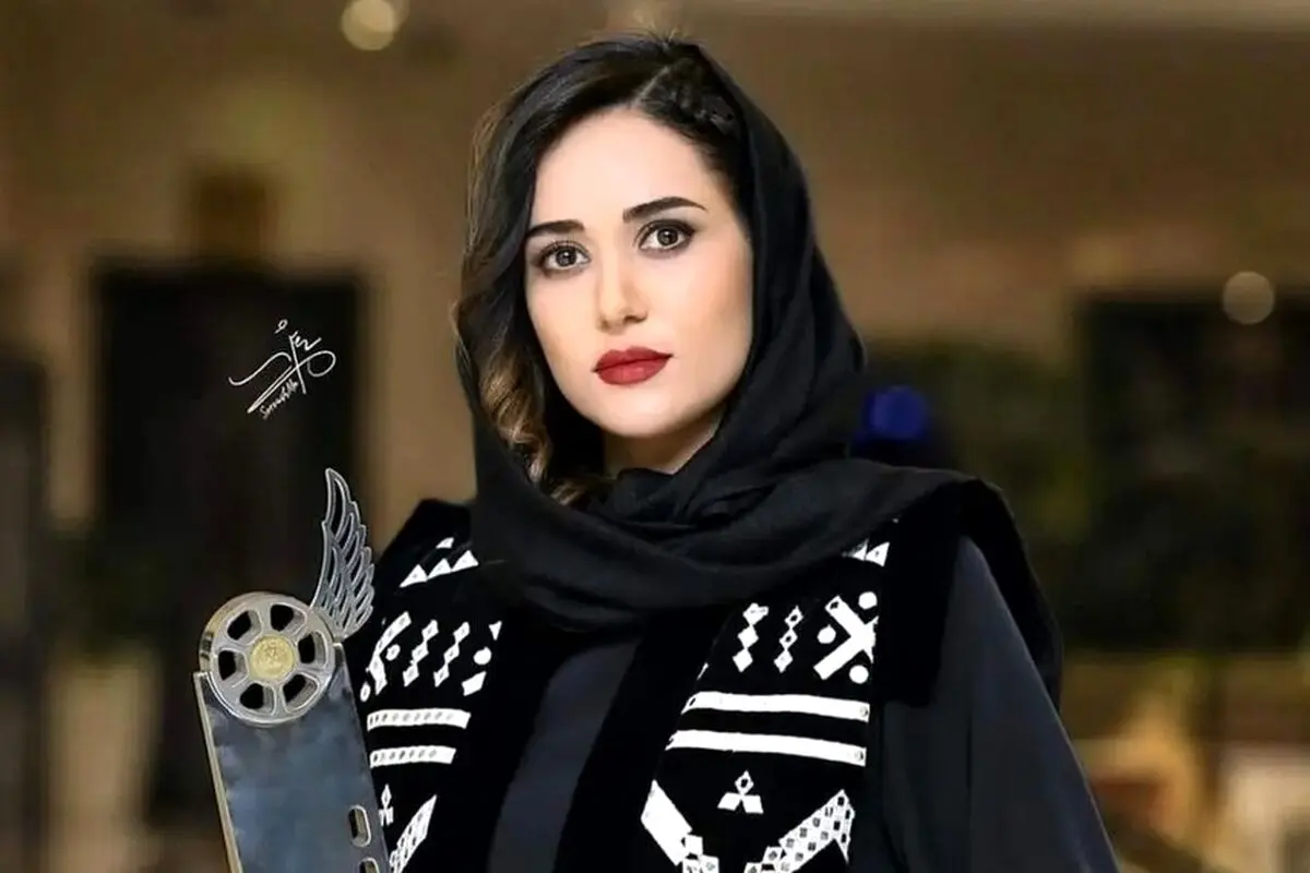 تصاویر جدید و زیبا از پریناز ایزدیار در شب مهتابی با حال و هوای عاشقانه