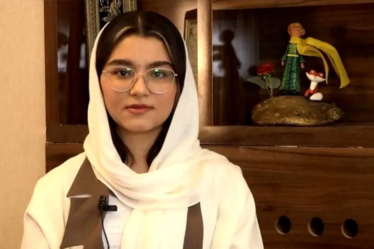 اتاق مطالعه رتبه ۱ کنکور تجربی: راهکارهای طراحی، چیدمان و نورپردازی برای بهترین تمرکز و نتیجه