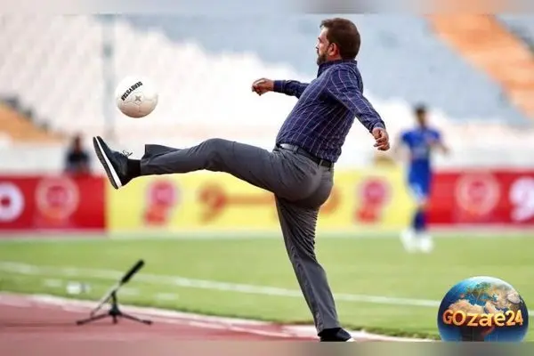 فیروز کریمی در برنامه شب خوش از خاطره‌ای خنده‌دار درباره جاسوس تیم حریف و چای‌دادن‌های عجیب و غریب گفت!