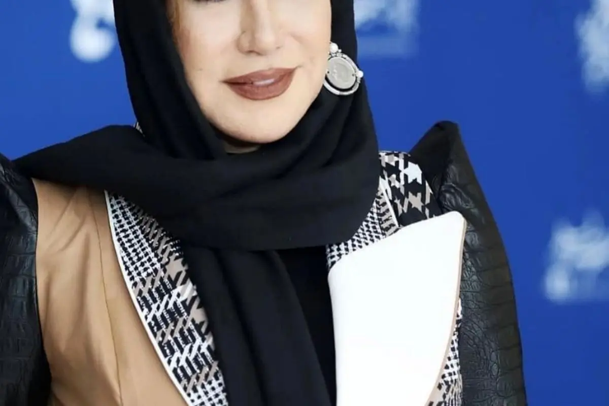 عکس لورفته و پرحاشیه نسیم ادبی در مزون؛ ژست متفاوت و تأملبرانگیز بازیگر سینما و تلویزیون