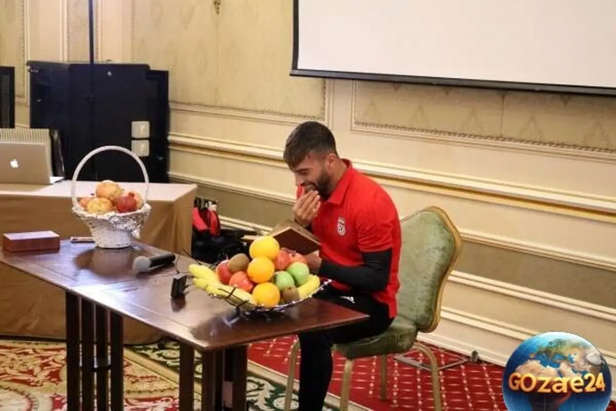 رامین رضاییان در شب یلدا با حافظخوانی و فالگیری عاشقانه، لحظاتی بانمک و دلنشین در اردوی تیم ملی