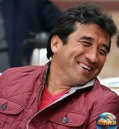 تصاویر خداداد عزیزی در حال رانندگی در خیابان‌های تهران؛ بازیگر فوتبال و سینما در نقش جدید