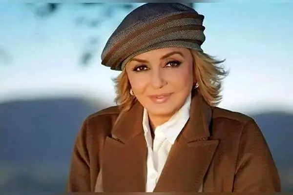 تصاویر دکوراسیون خانه گوگوش در لحظه تحویل سال ۱۴۰۴؛ فضای مدرن و خاص در کنار هنرمند محبوب