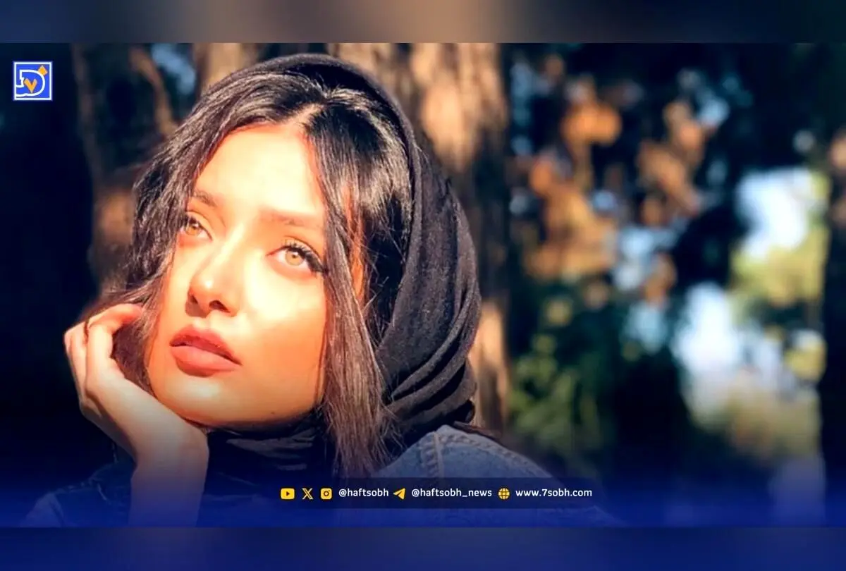 نورا محقق در مراسم اکران "مجنون" با استایل مشکی درخشان و توجه رسانه‌ها را جلب کرد