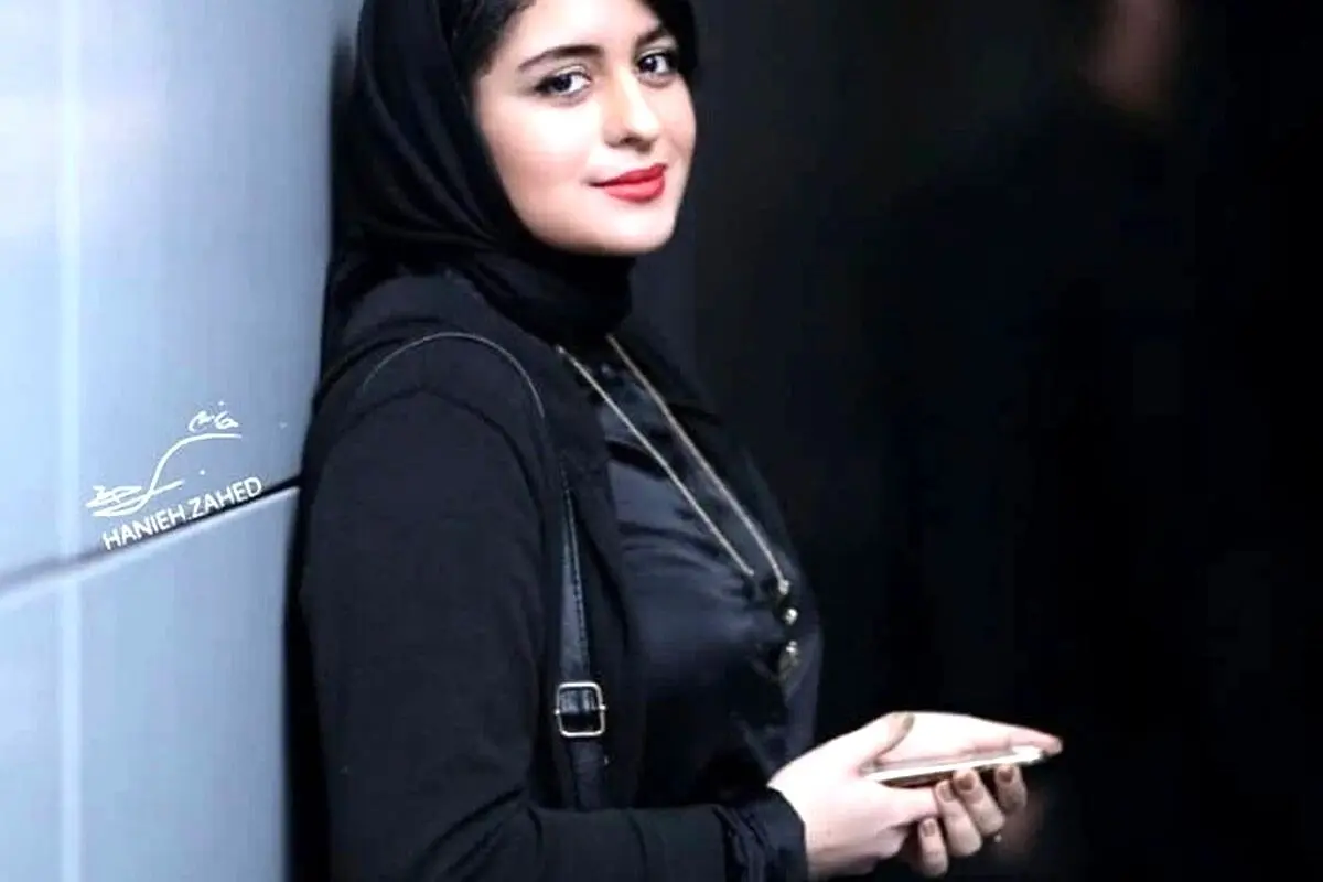 استایل جسورانه و متفاوت فاطیما بهارمست در مراسم رسمی؛ موهای پریشان و ظاهر چشم‌نواز + عکس