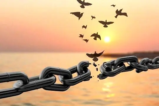 تعبیر خواب آزاد شدن: از نگاه سنتی تا روان‌شناسی مدرن در ۷ روایت