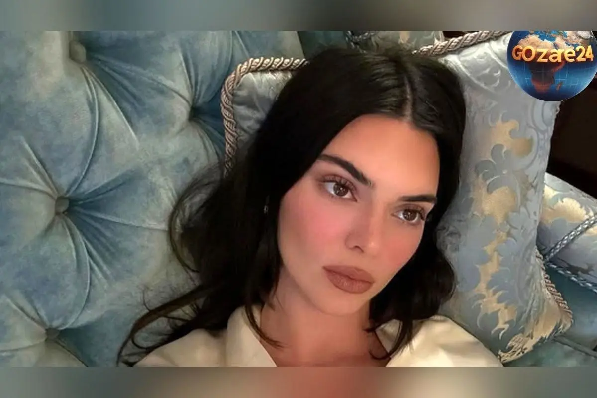 کندال جنر با استایل متفاوت و روسری کوچک، سوپرمدل جهانی در هفته مد پاریس را شگفت‌زده کرد!
