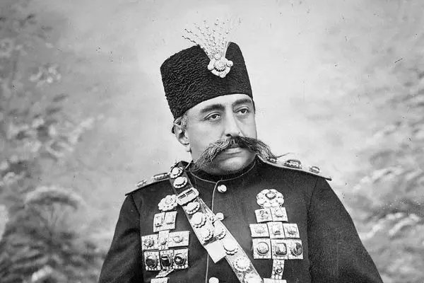 عکس زیرخاکی نادر از فرزندان مظفرالدین شاه و پرستار فرانسوی در دوران قاجار منتشر شد