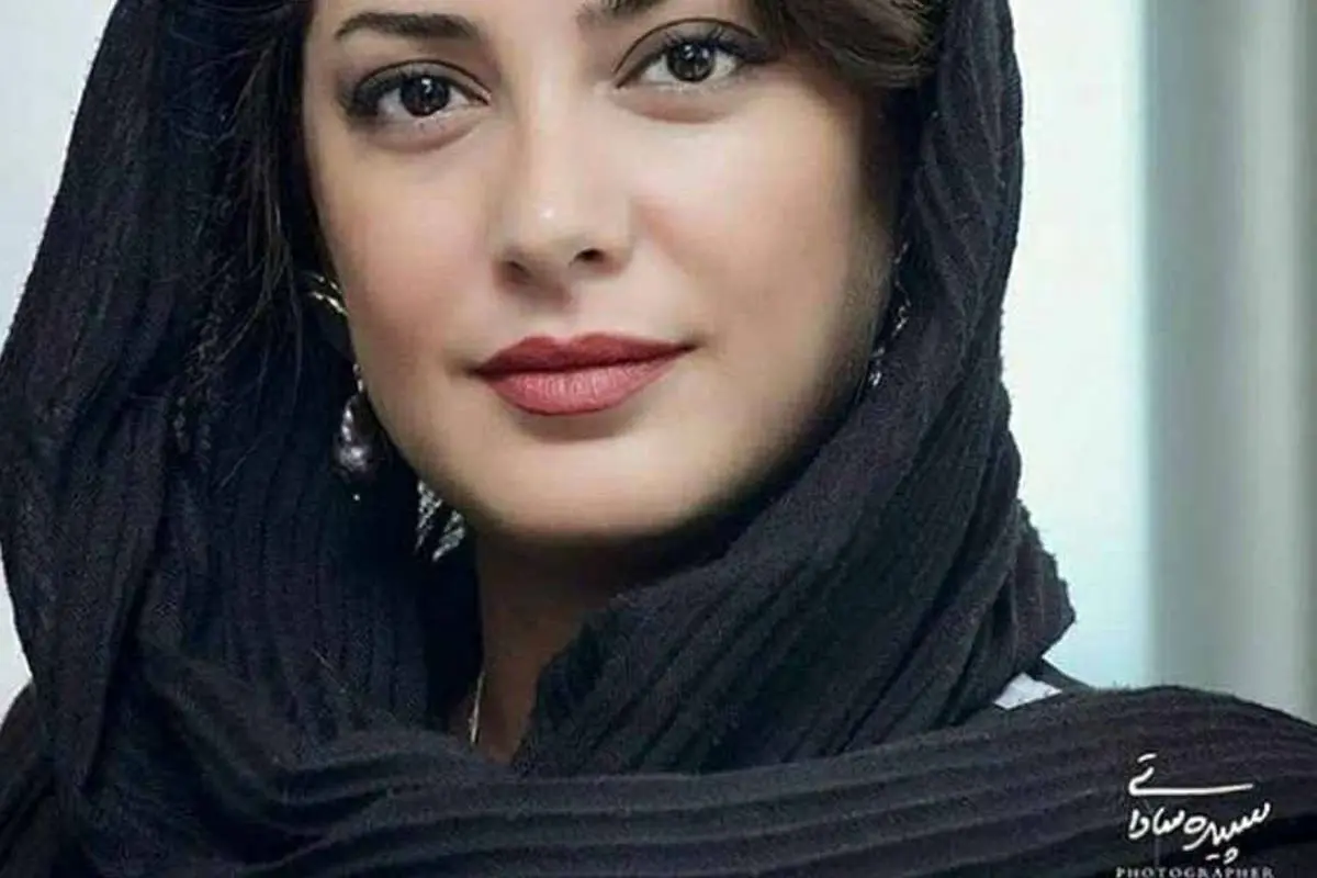 تیپ مشکی خفن و خندههای دلربای طناز طباطبایی در اولین اکران عمومی فیلم یاغی