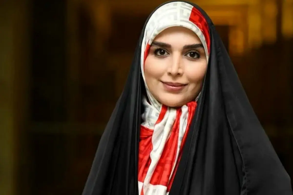طعنه مژده لواسانی به گلزار با عکس آتش‌نشان‌ها: پز نیست، سبک زندگی‌شونه!