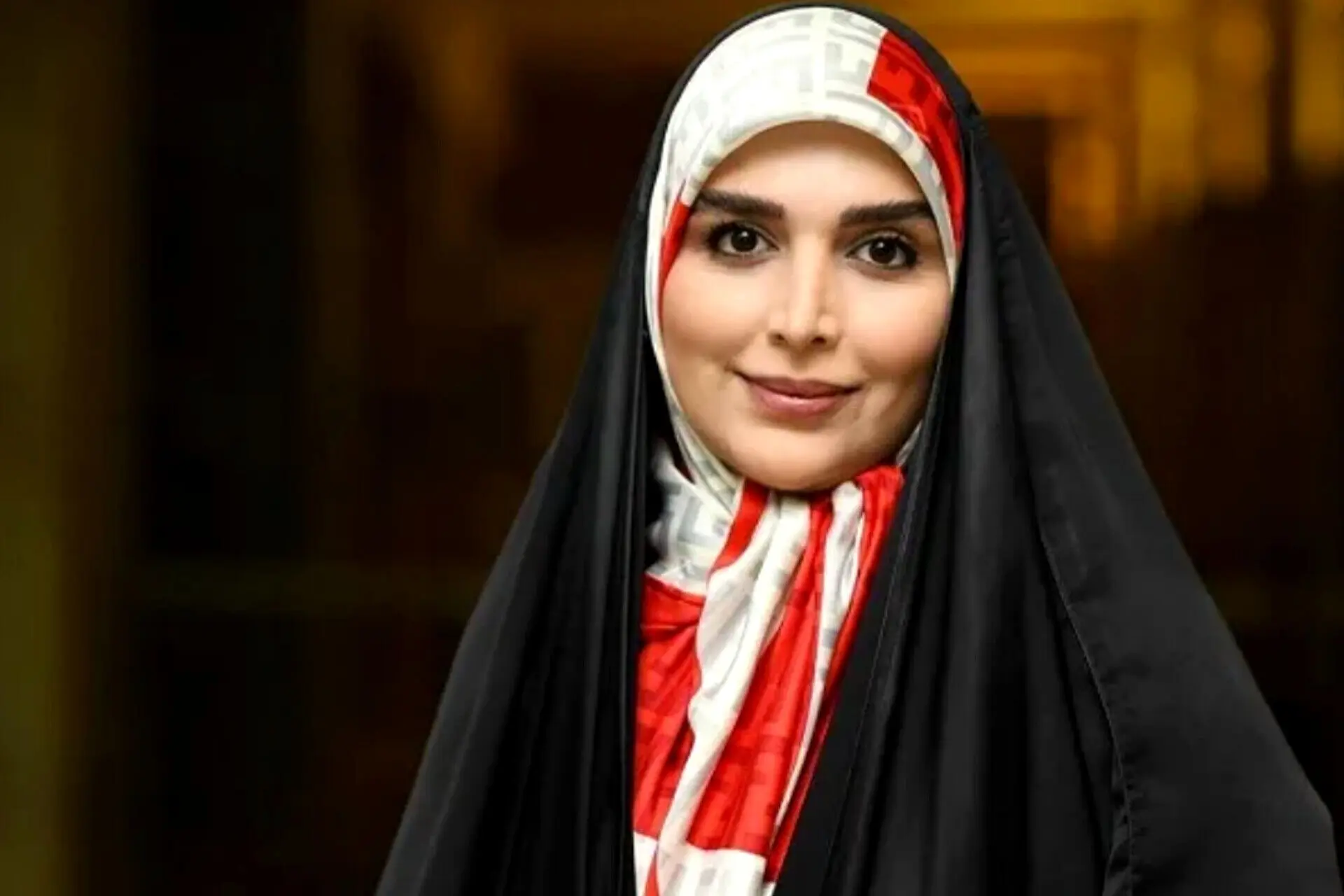 طعنه مژده لواسانی به گلزار با عکس آتش‌نشان‌ها: پز نیست، سبک زندگی‌شونه!