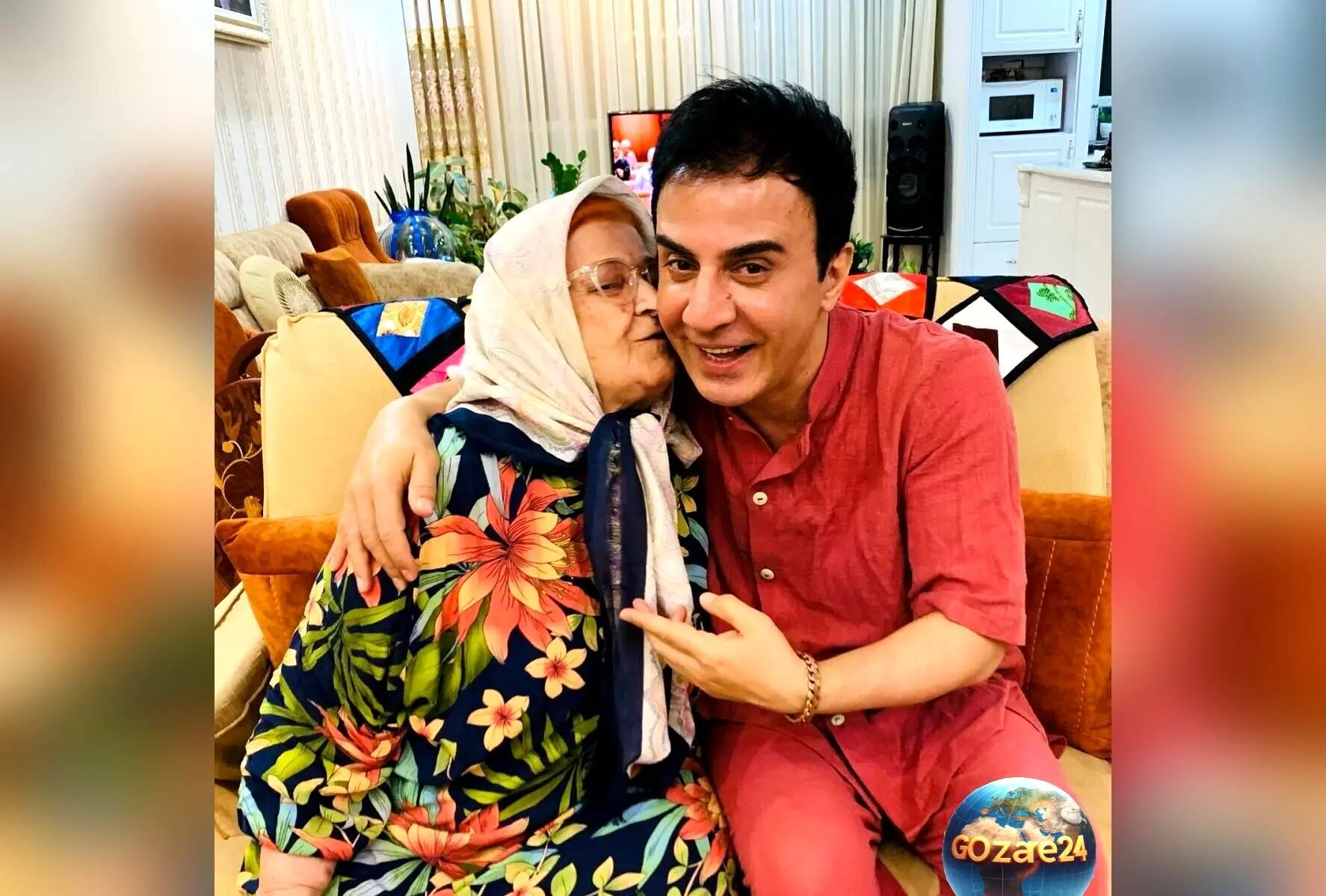 تصاویر جذاب مبلمان رنگارنگ منزل مادر عمو پورنگ، دوست‌داشتنی‌ترین مادر داریوش فرضیایی