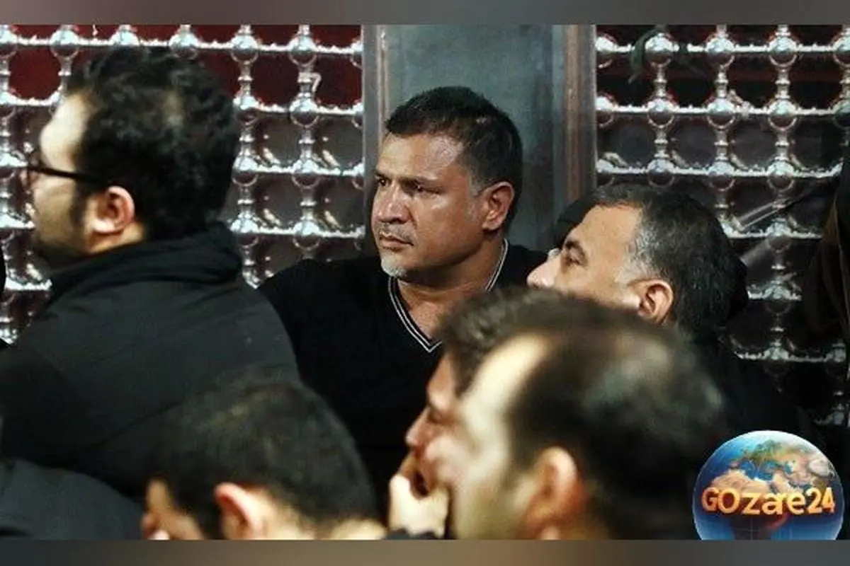 گریه‌های بی‌امان و سوزناک علی دایی و قلعه نویی در مراسم روضه امام حسین(ع) + ویدیو مداحی حاج نادر جوادی