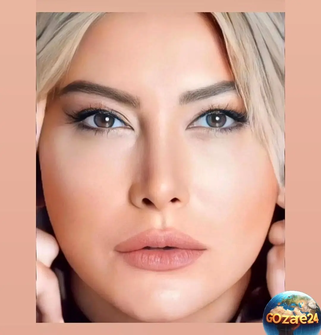 طرح سنتی و شیک روسری فریبا نادری با گل‌های زیبا و ریز درشت
