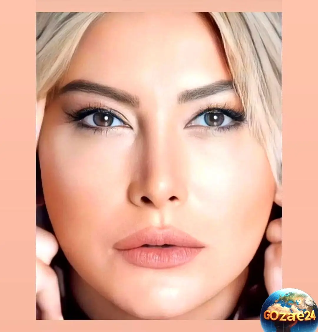 طرح سنتی و شیک روسری فریبا نادری با گل‌های زیبا و ریز درشت