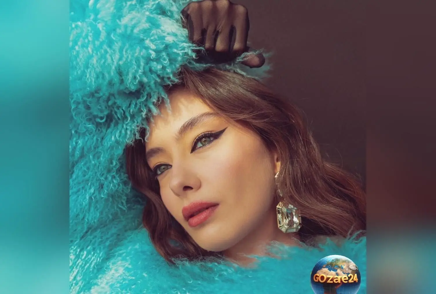 نسلیهان آتاگول با استایل گنگستری و سلفی سیاه و سفید، فضای مجازی را تحت تاثیر قرار داد!