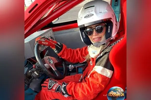 کیک تولد شکلاتی لاله صدیق، اولین زن اتومبیلران ایرانی + عکس جشن موفقیت