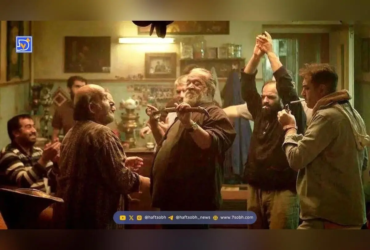 از تاریکی تا حقیقت؛ نقش بی‌نظیر طراحی لباس در شخصیت‌پردازی فیلم پیرپسر