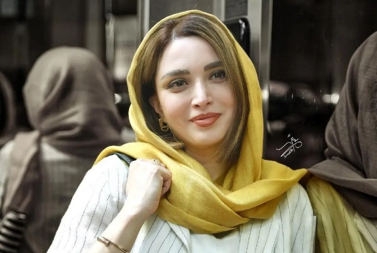 استوری معنادار بهنوش طباطبایی با شعر مولانا و عکس جدیدش در نمایش