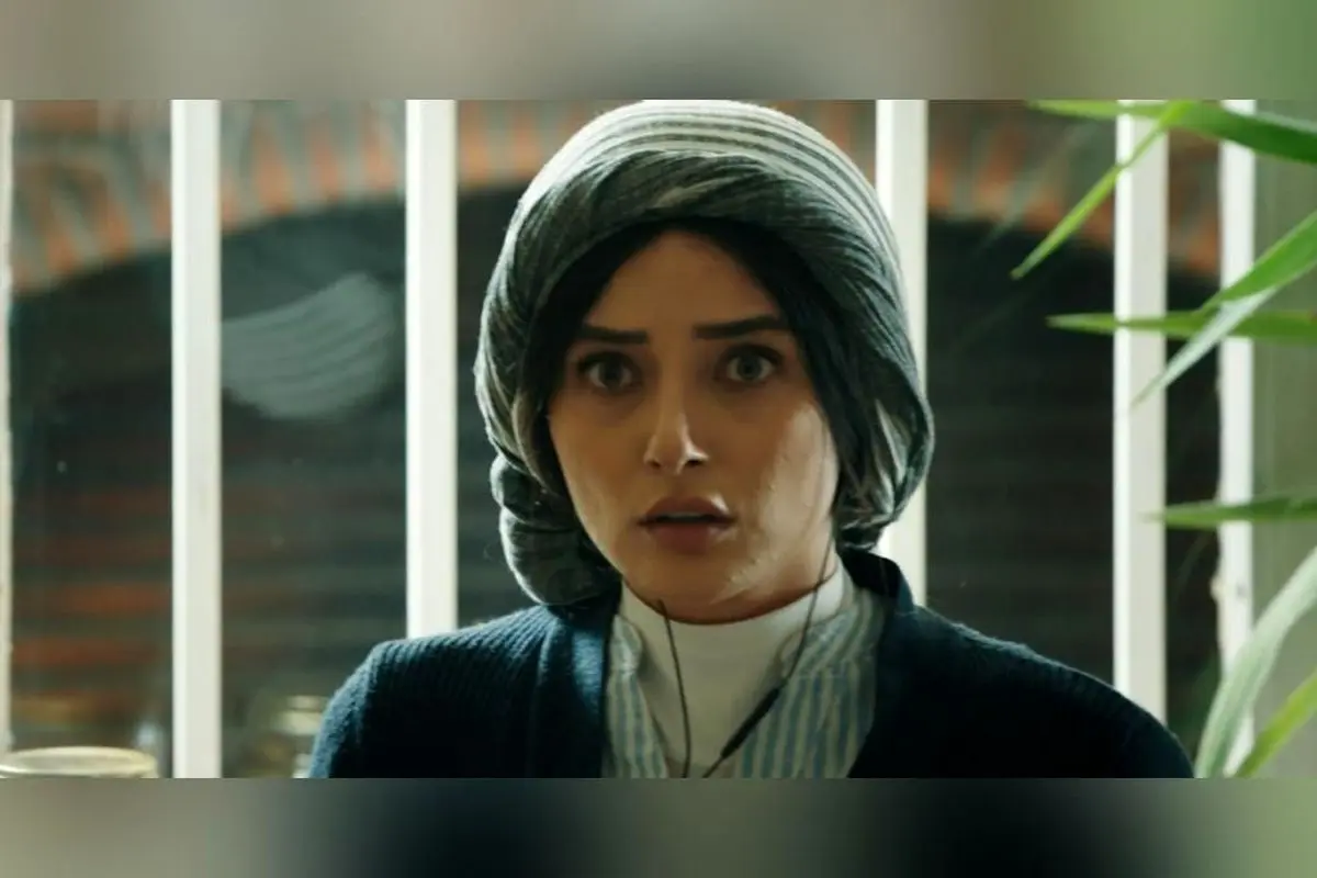 تصویری خاص از نورا محقق در فروشگاه کفش لوکس و کلاسیک + گشت و گذار در فضای دنج و گرم