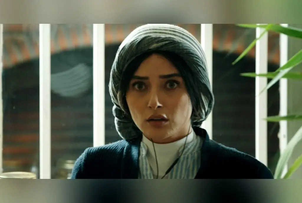 تصویری خاص از نورا محقق در فروشگاه کفش لوکس و کلاسیک + گشت و گذار در فضای دنج و گرم