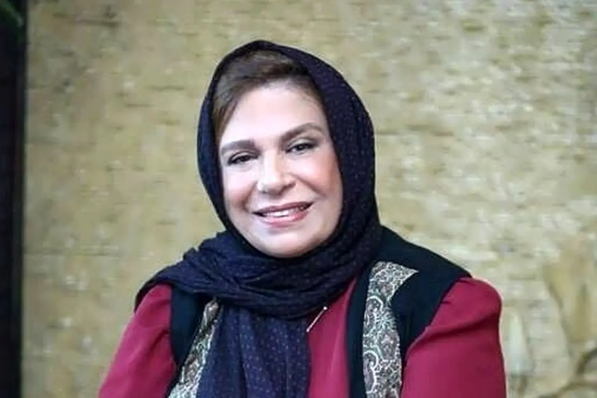 کیکهای تولد گوهر خیراندیش: از ۱ متری در ۶۳ سالگی تا مخملی قرمز با دخترش + عکس مبارکا!