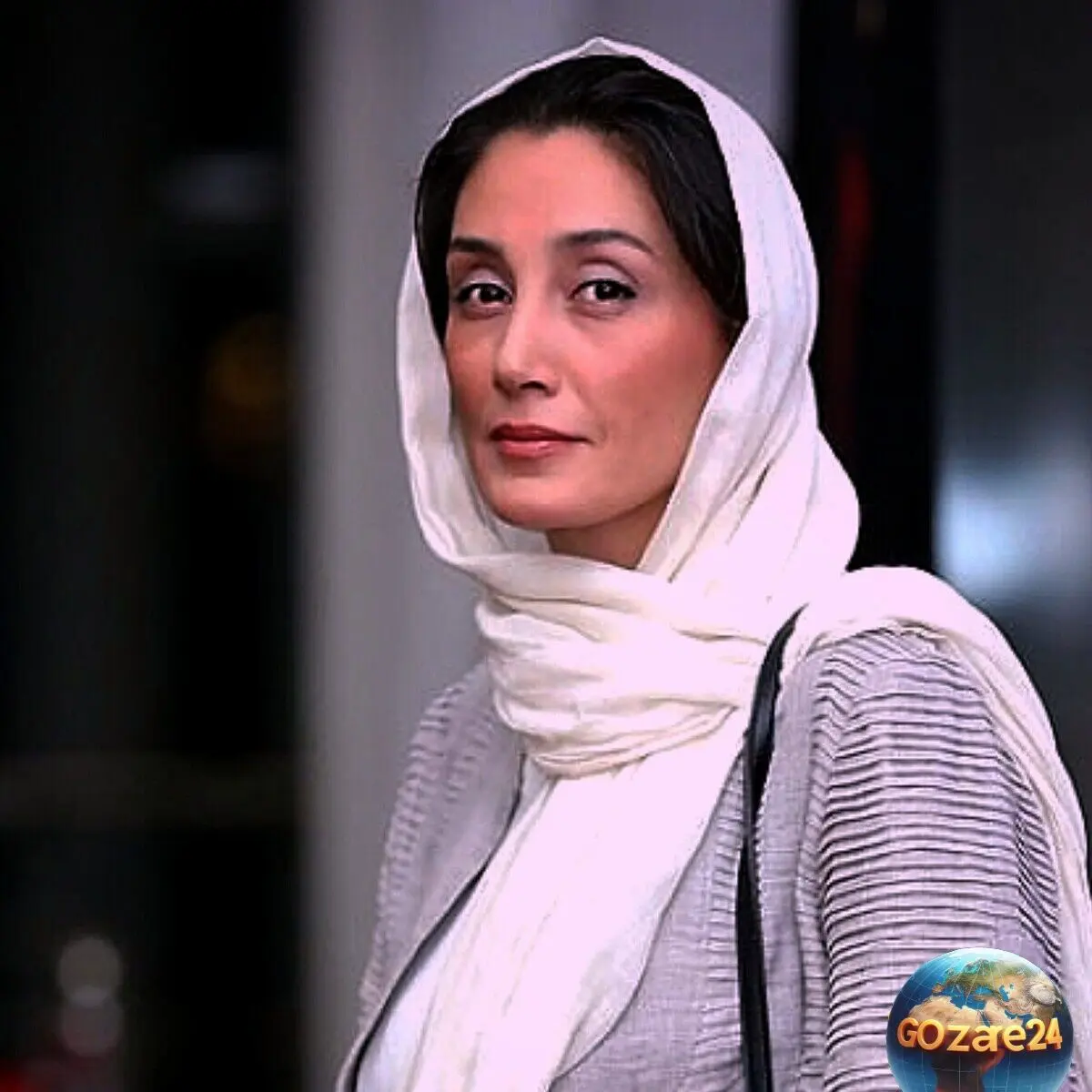 هدیه تهرانی سوپراستار سینما در حال جابه‌جایی چوب‌های سنگین + عکس | زورآزمایی خانم بازیگر در صحنه‌ای دیدنی