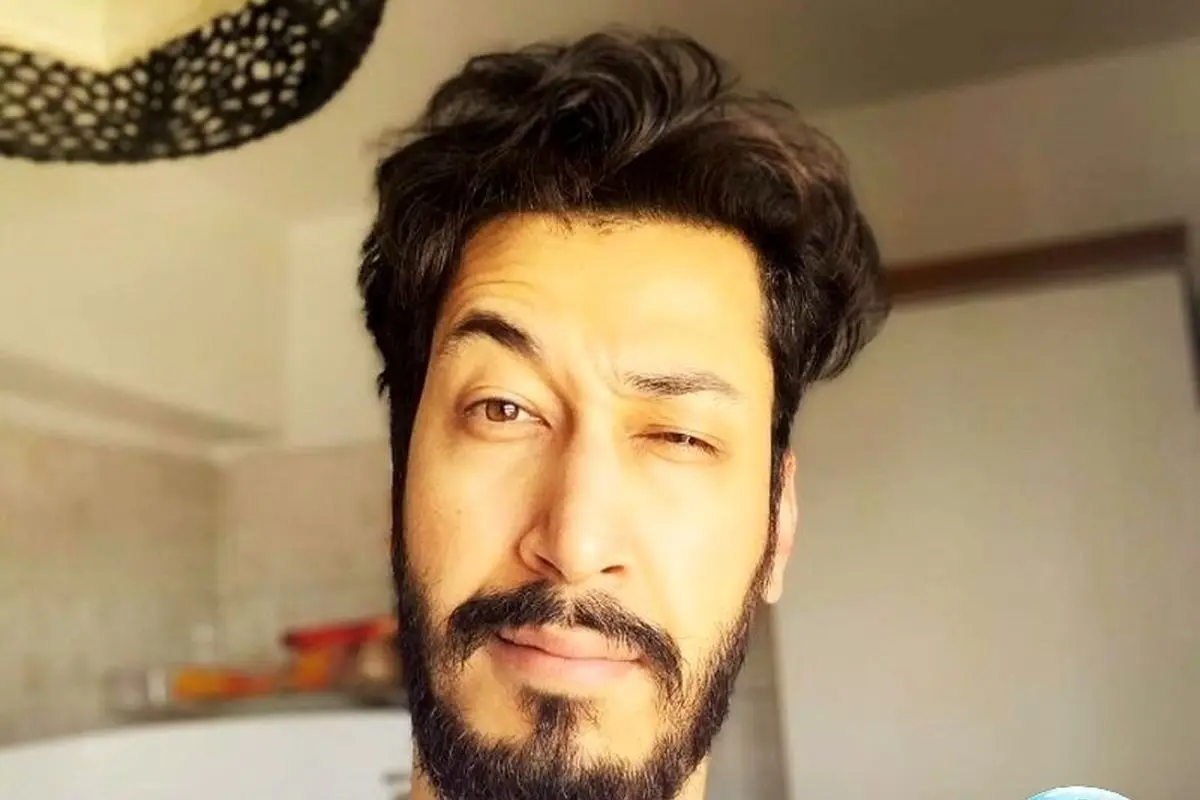 بهرام افشاری در سخنان جنجالی به هوتن شکیبا: «الان با یک میلیون تومان بوس هم نمیدن!» + ویدیو خنده‌دار