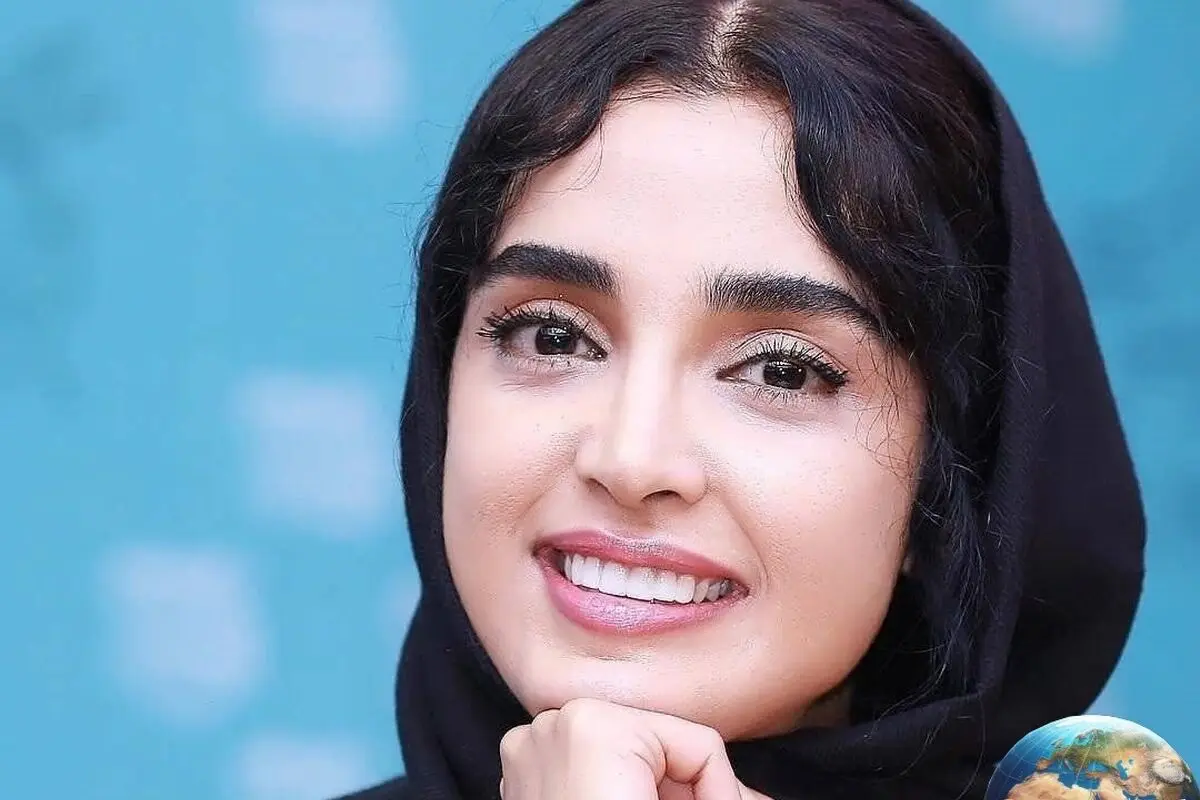 الهه حصاری در خانه‌ای با شومینه قدیمی و زیبلای خاص؛ عکس جدید و پیام معنادارش در اینستاگرام