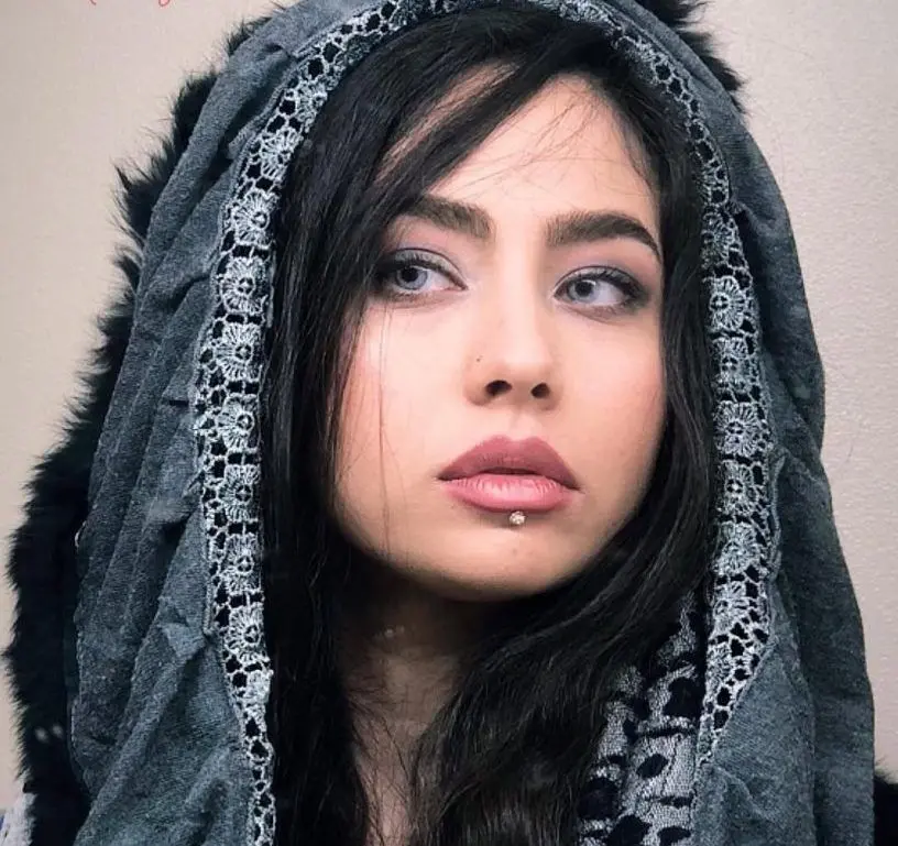 بیوگرافی و زندگی شخصی دایانا حکیمی به همراه تصاویر جذاب او