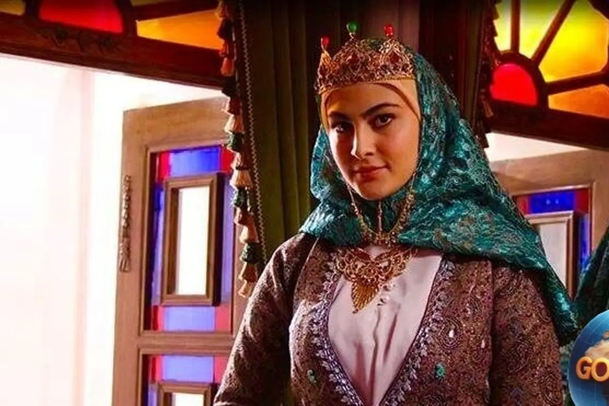 رونمایی از مادر واقعی مریم مومن در «بانوی عمارت» + عکس و جزئیات شباهت حیرت‌انگیز