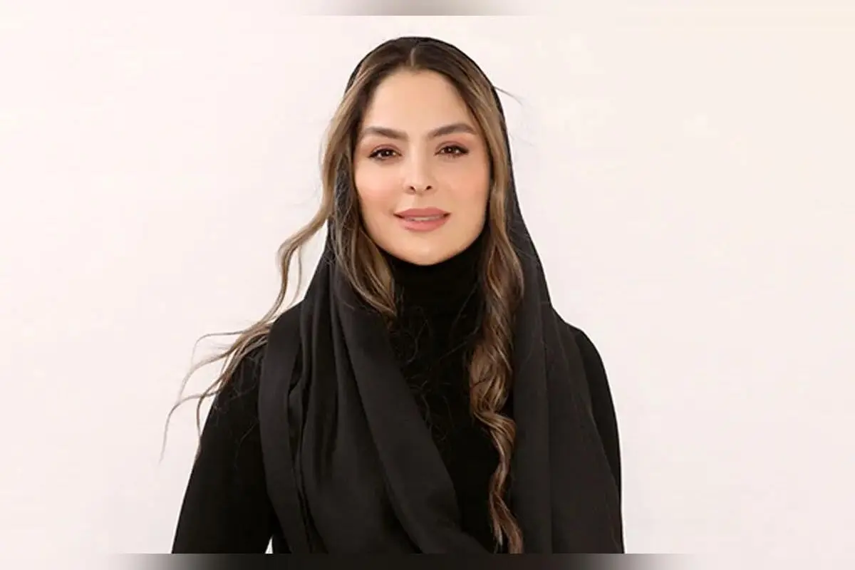 مارال بنی آدم و همسرش در آرامگاه فروغ فرخزاد در تجریش حضور یافتند + عکس