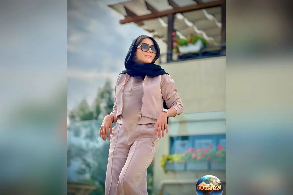 تصاویر و بررسی چیدمان مجلل و طبیعی بالکن آزاده زارعی با طراحی مدرن و دل‌نشین