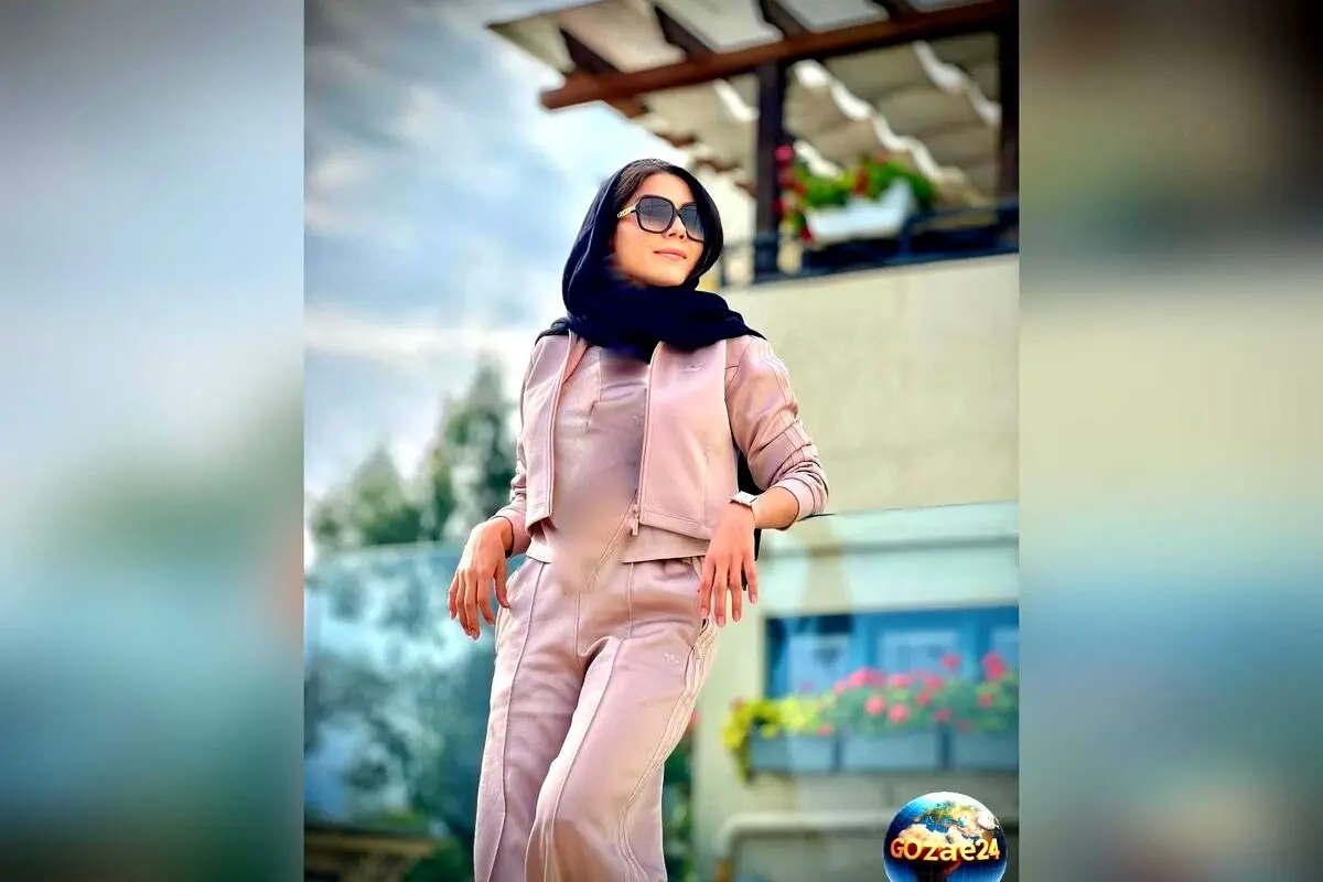تصاویر و بررسی چیدمان مجلل و طبیعی بالکن آزاده زارعی با طراحی مدرن و دل‌نشین
