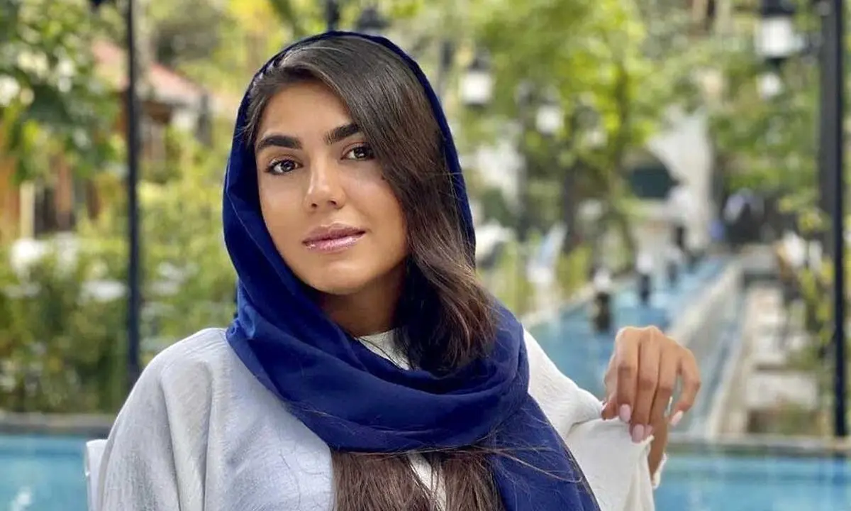 آزاده زارعی و خانواده‌اش؛ تصاویر خانوادگی بازیگر محبوب سریال آوای باران و شباهت‌های جالب آن‌ها