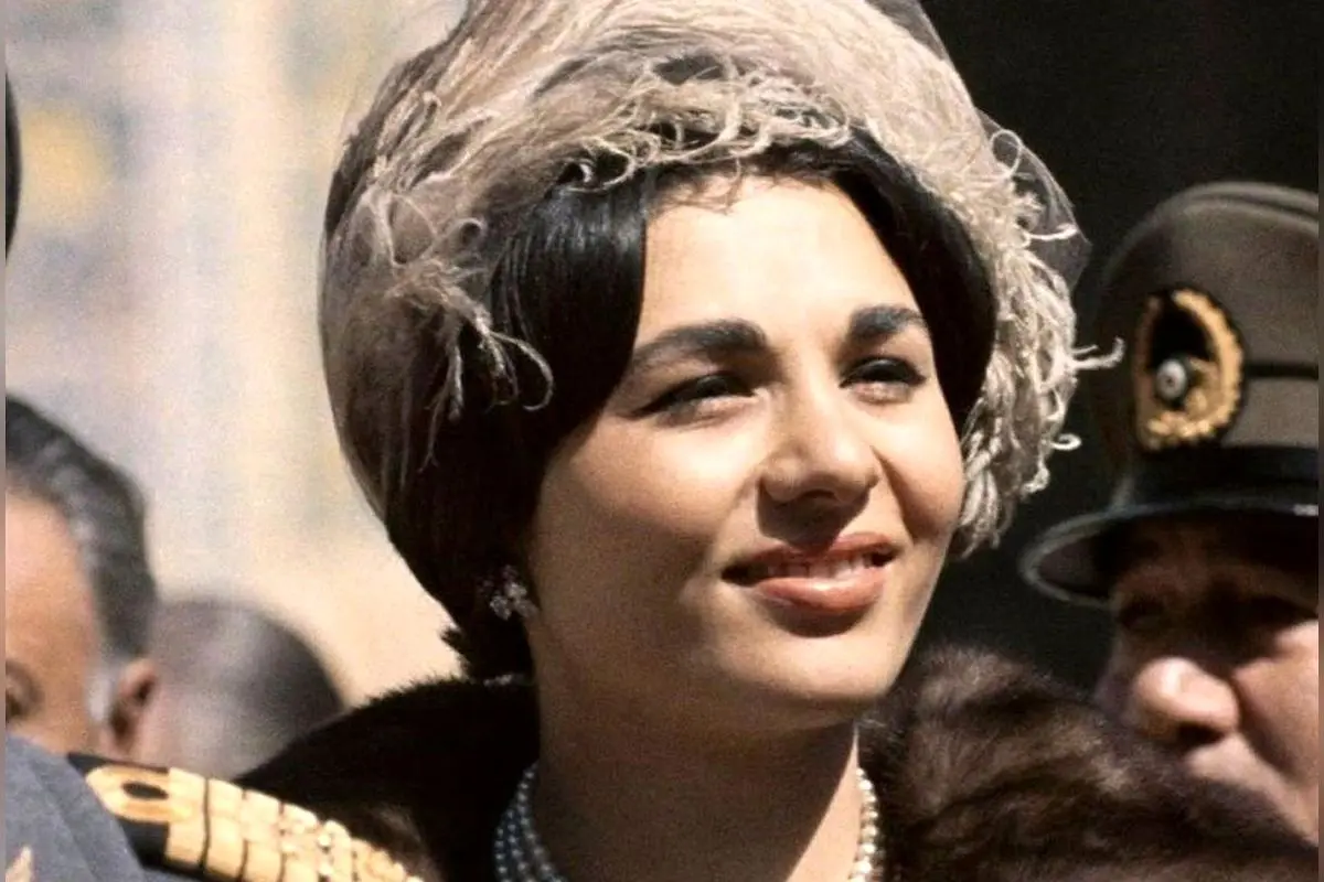 اسراف و ولخرجی‌های خاندان پهلوی: هزینه‌های سرسام‌آور سفرها، هدایای لوکس و اسناد مخفی هزینه‌های دربار شاهنشاهی