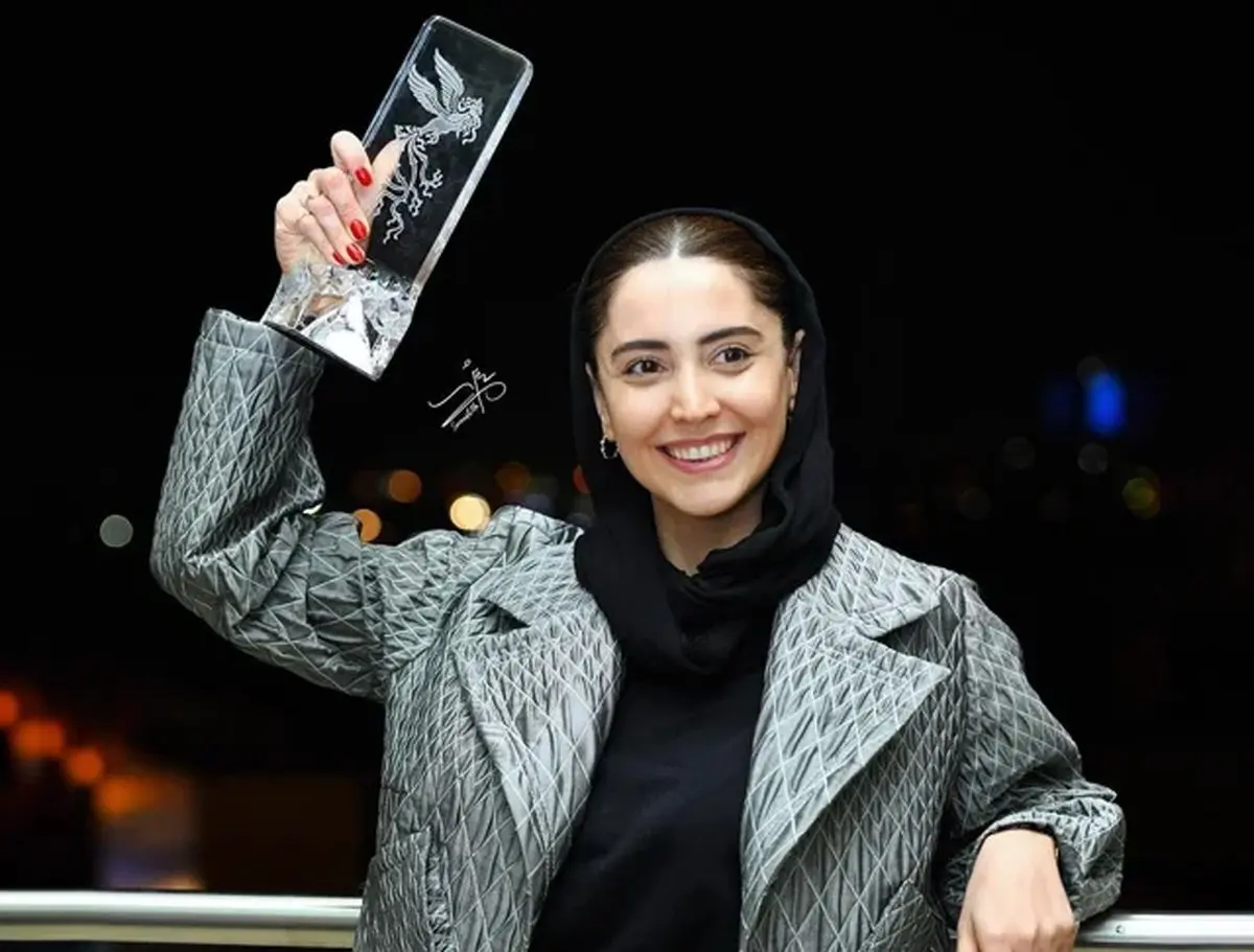 شبنم قربانی با استایل متفاوت در پشت صحنه سریال «طوبی» | عکس جدید بازیگر جوان و پرطرفدار